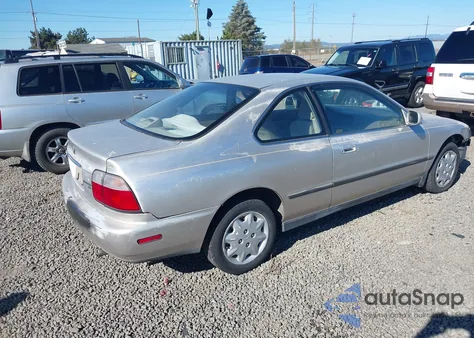 1996 Honda Accord Lx z USA, uszkodzony, nr VIN 1HGCD7230TA001943